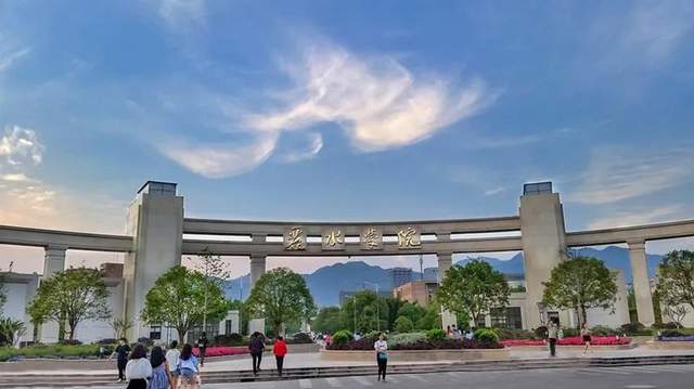71太陽(yáng)能項目專(zhuān)題篇6.jpg